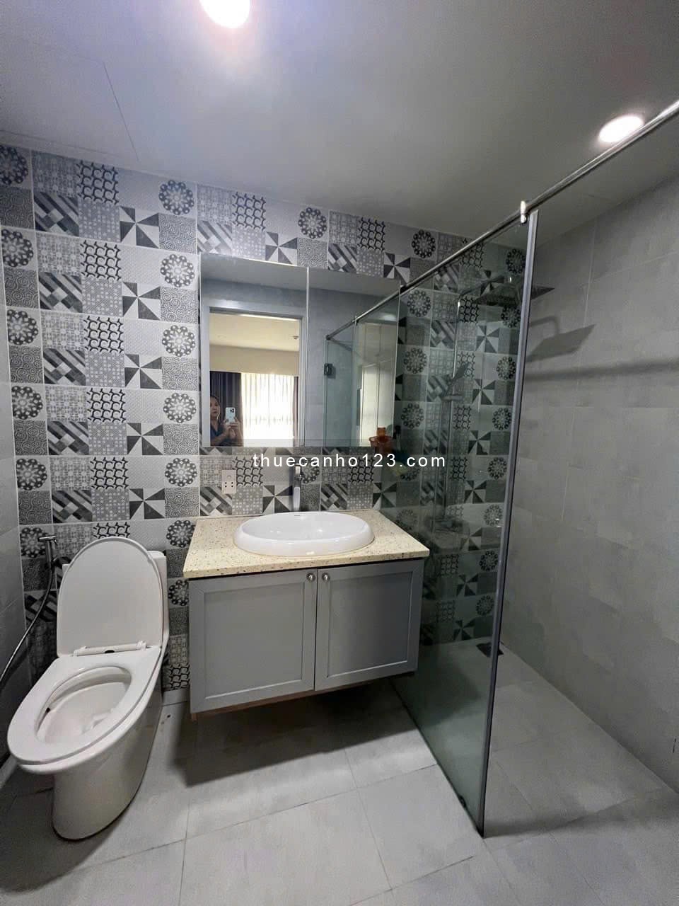 Căn hộ Ruby Garden , Tân Bình :2p ngủ,2wc, rộng 87m2, 10tr5/th