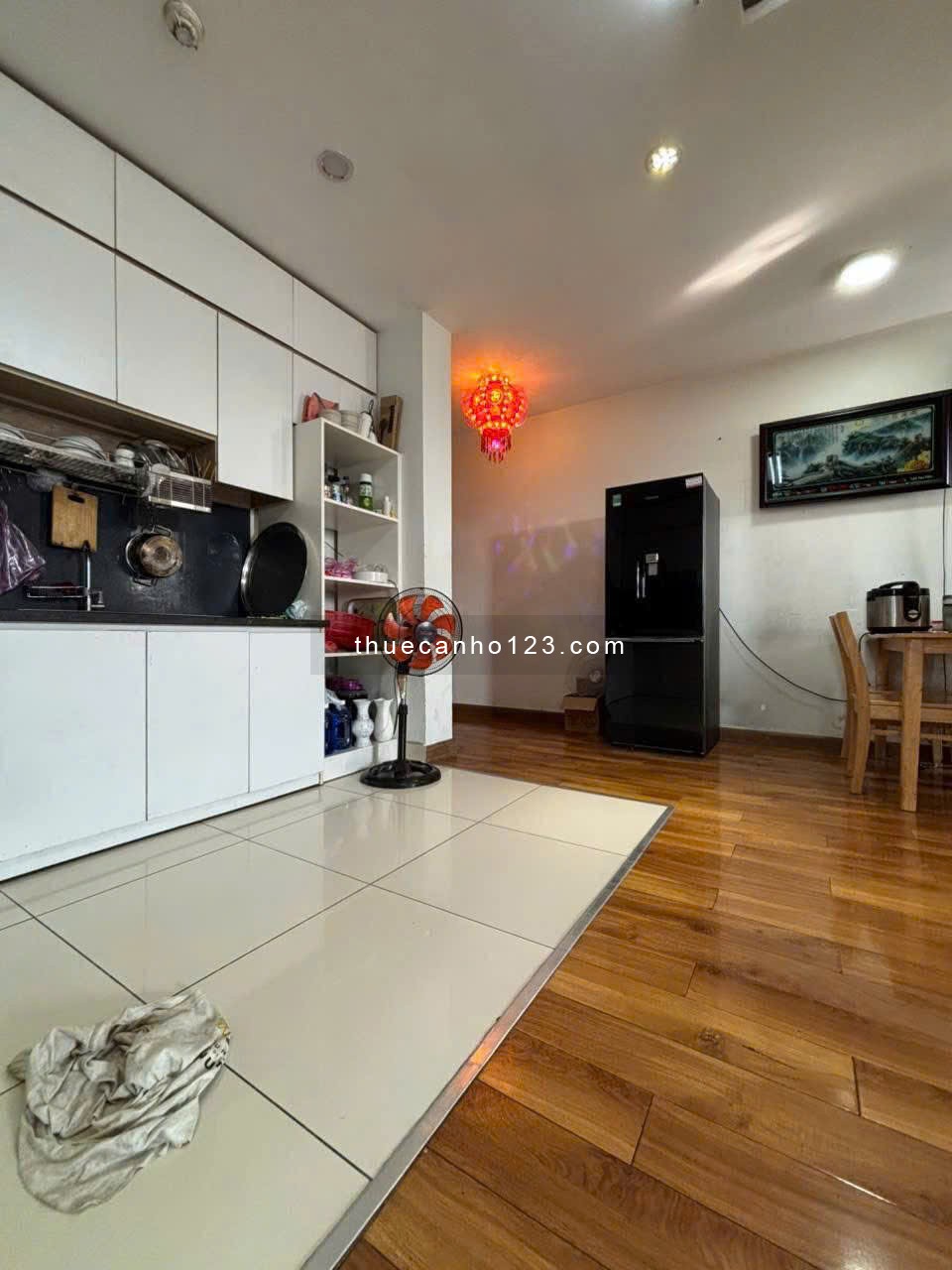 Chung cư Phú Thạnh, Nguyễn Sơn, TP: 3p ngủ, ban công, 90m2, 11tr/th