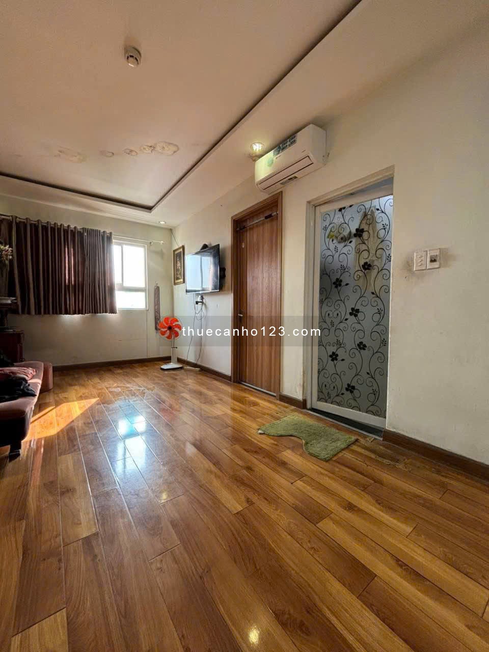 Chung cư Phú Thạnh, Nguyễn Sơn, TP: 3p ngủ, ban công, 90m2, 11tr/th