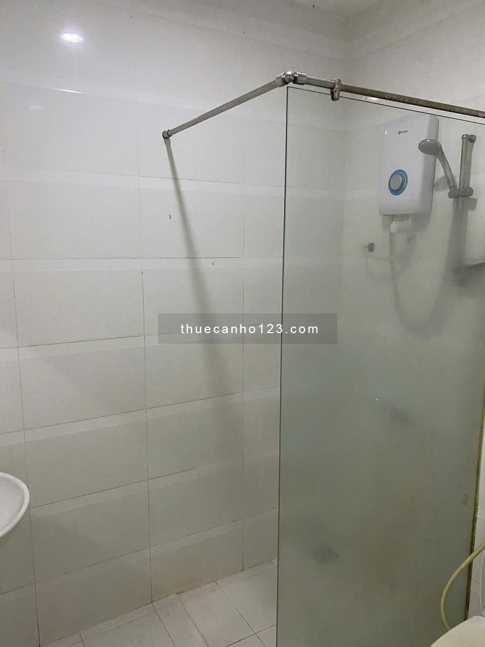 Chính chủ cần cho thuê gấp căn hộ 2PN Terra Rosa ở KDC 13E Intresco - Full nội thất