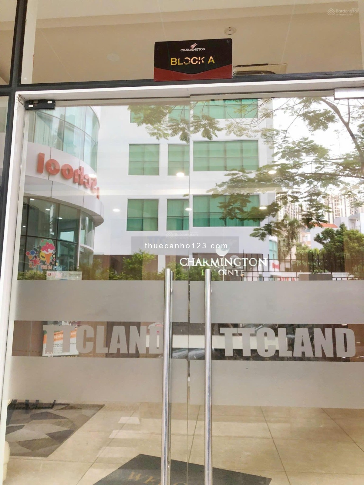 Chính chủ cho thuê officetel Charmington La Pointe 35m2, 1 phòng họp, 1 phòng làm việc, 10tr/tháng