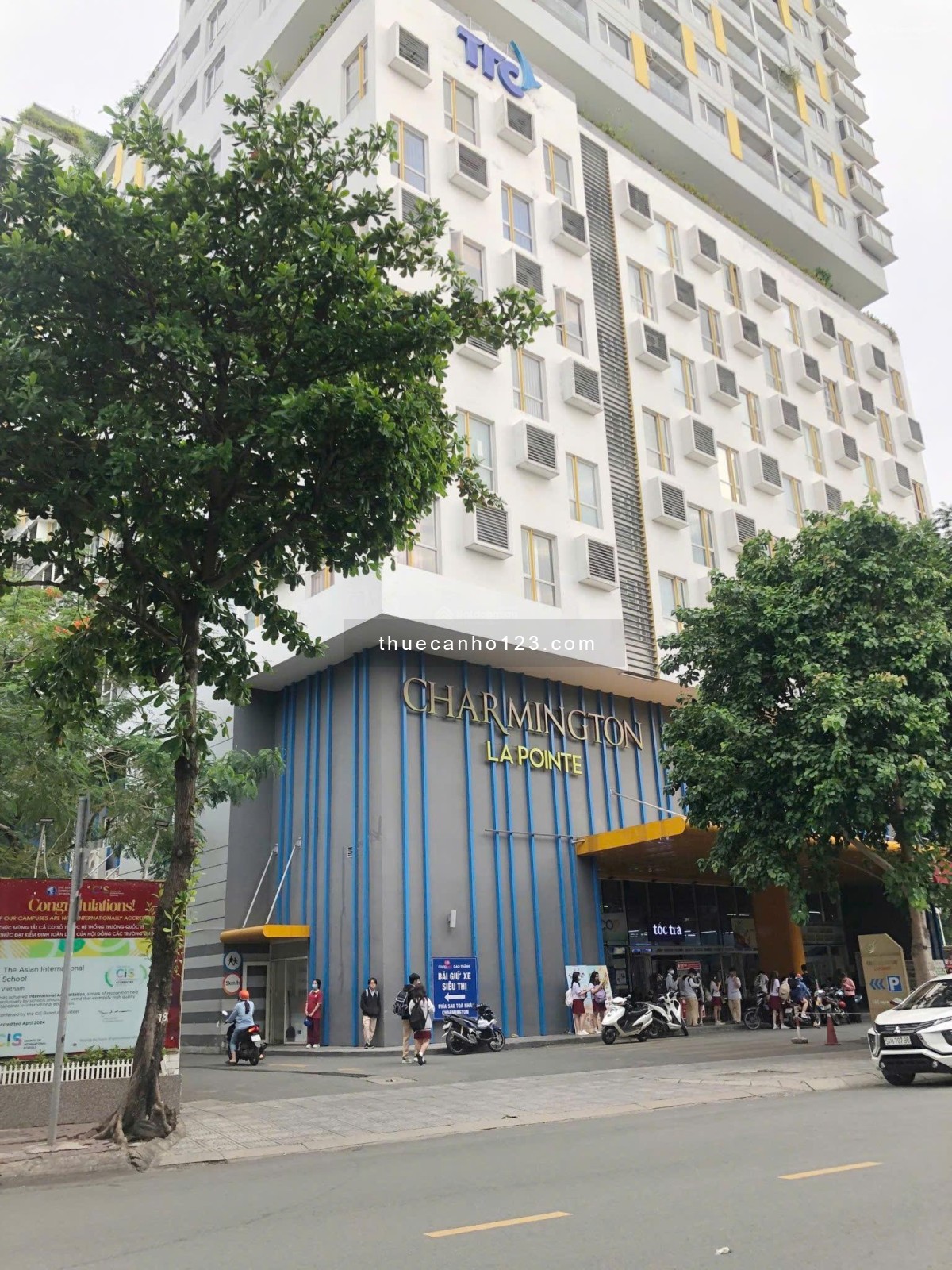 Chính chủ cho thuê officetel Charmington La Pointe 35m2, 1 phòng họp, 1 phòng làm việc, 10tr/tháng