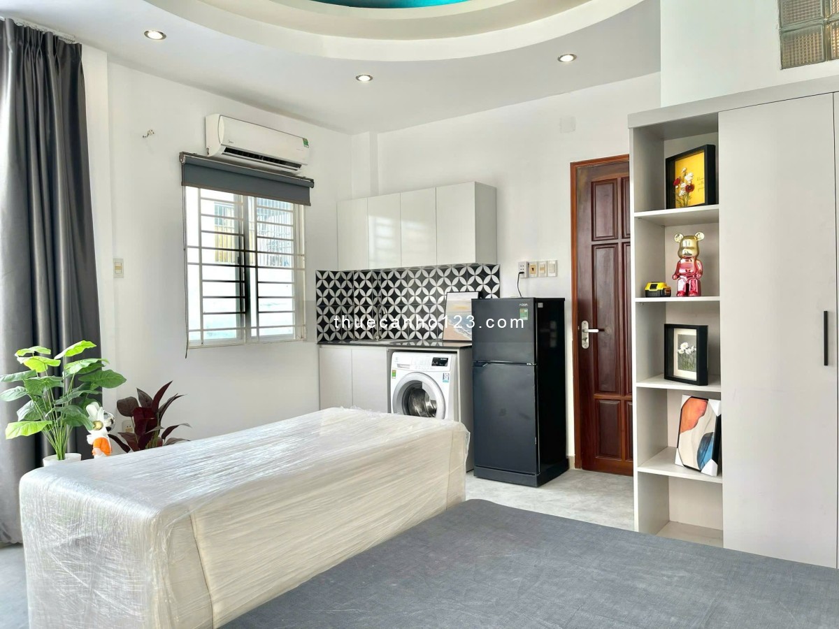 Balcony Bùi Hữu Nghĩa FullNT - máy giặt riêng gần chợ Bà Chiểu - ngã tư Hàng Xanh sát bên Quận 1
