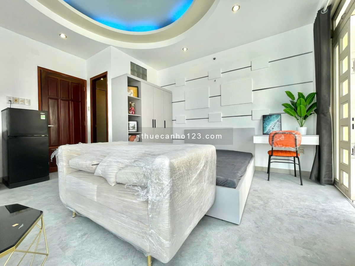 Balcony Bùi Hữu Nghĩa FullNT - máy giặt riêng gần chợ Bà Chiểu - ngã tư Hàng Xanh sát bên Quận 1