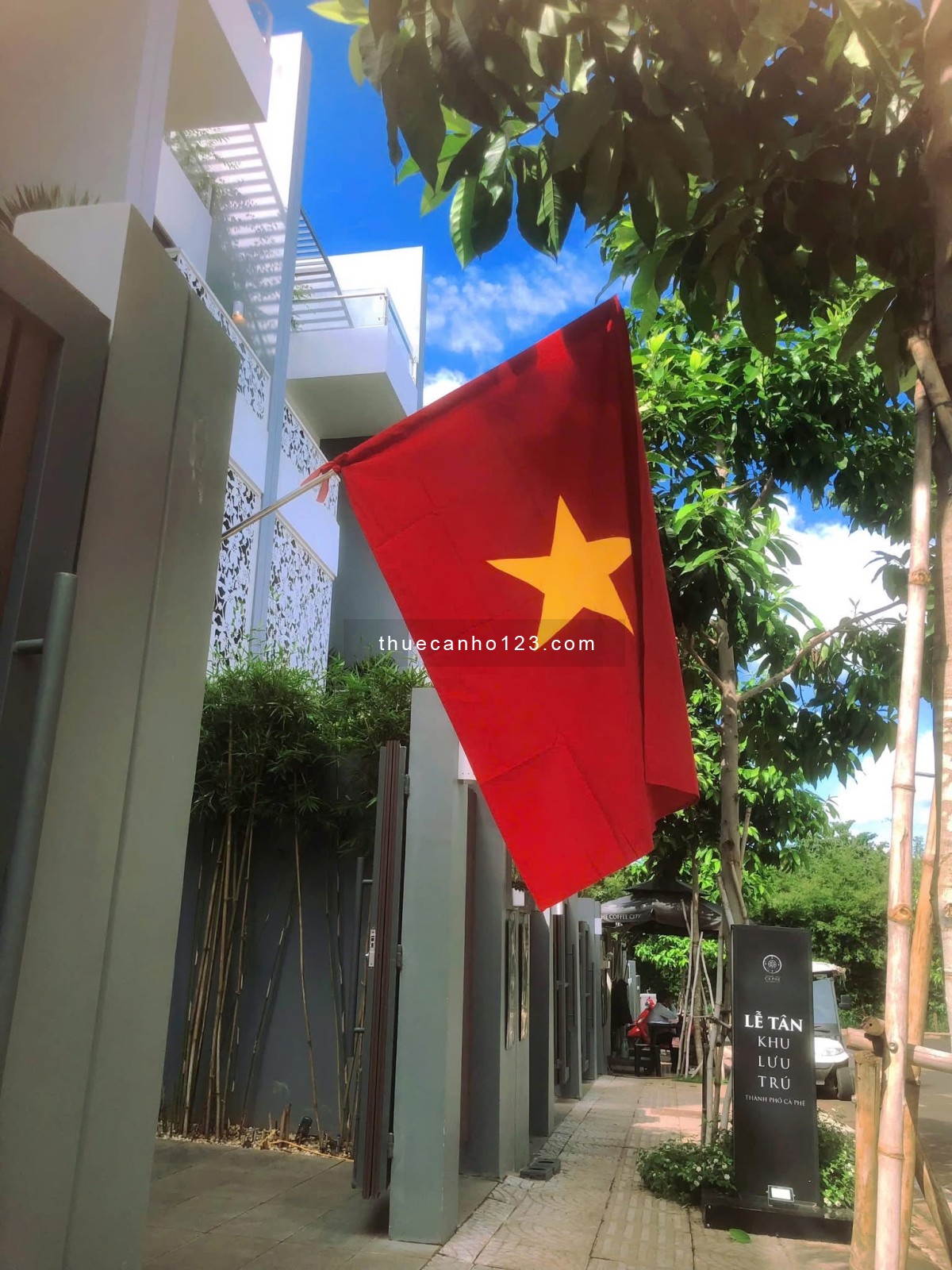 Cho thuê căn hộ, nhà phố nguyên căn, giá 7-8tr/phòng. Ngay trung tâm phố