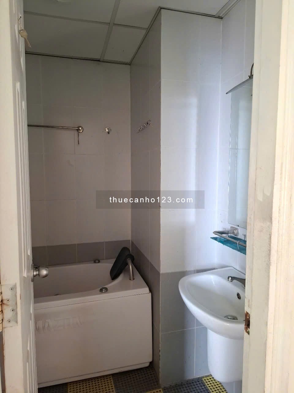 Chung cư Phan Xích Long,P2,Phú Nhuận:65m2-2p ngủ, 11tr/th