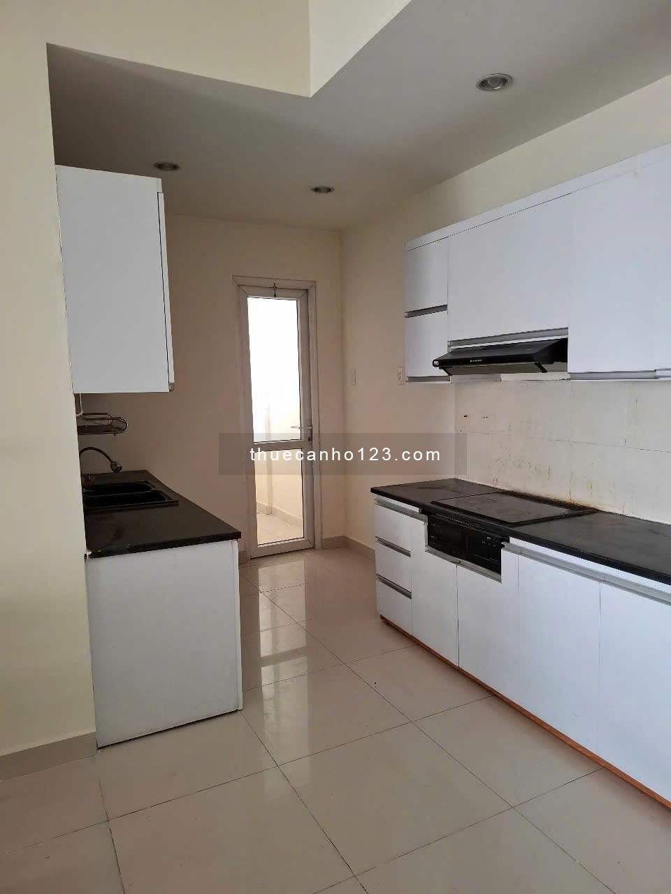 Chung cư Phan Xích Long,P2,Phú Nhuận:65m2-2p ngủ, 11tr/th