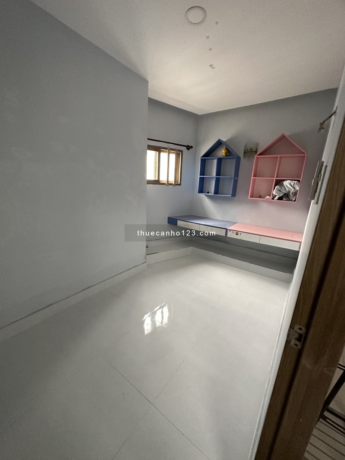 Cho thuê chung cư căn góc 100m2 giá rẻ quận Phú Nhuận