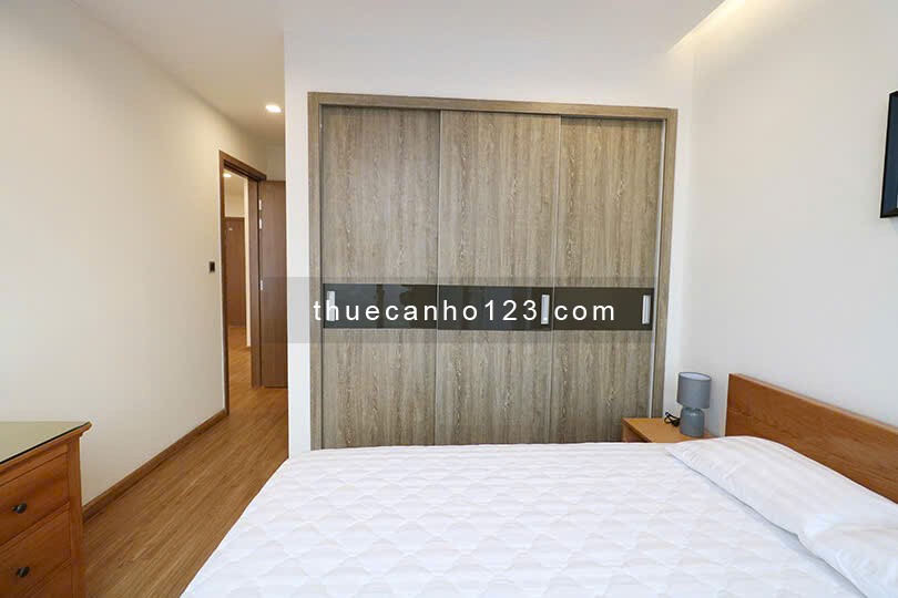 Vinhomes Metropolis Liễu Giai. Quỹ căn hộ cho thuê vào được luôn.