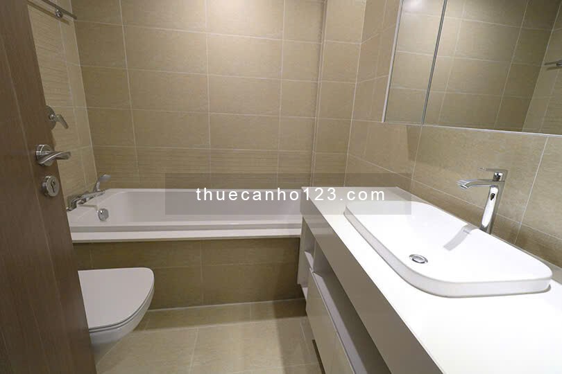 Vinhomes Metropolis Liễu Giai. Quỹ căn hộ cho thuê vào được luôn.