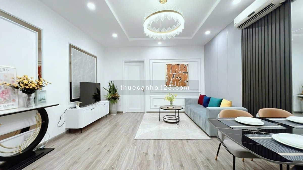 Cho thuê Căn 2 ngủ toà R4 Royal City - 72 Nguyễn Trãi
