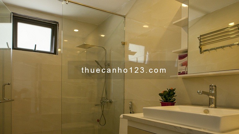 Cho thuê căn hộ dịch vụ tại Nghi Tàm, Tây Hồ, 50m2, studio, đầy đủ nội thất đẹp hiện đại