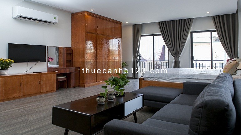 Cho thuê căn hộ dịch vụ tại Nghi Tàm, Tây Hồ, 50m2, studio, đầy đủ nội thất đẹp hiện đại