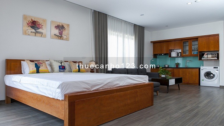 Cho thuê căn hộ dịch vụ tại Nghi Tàm, Tây Hồ, 50m2, studio, đầy đủ nội thất đẹp hiện đại