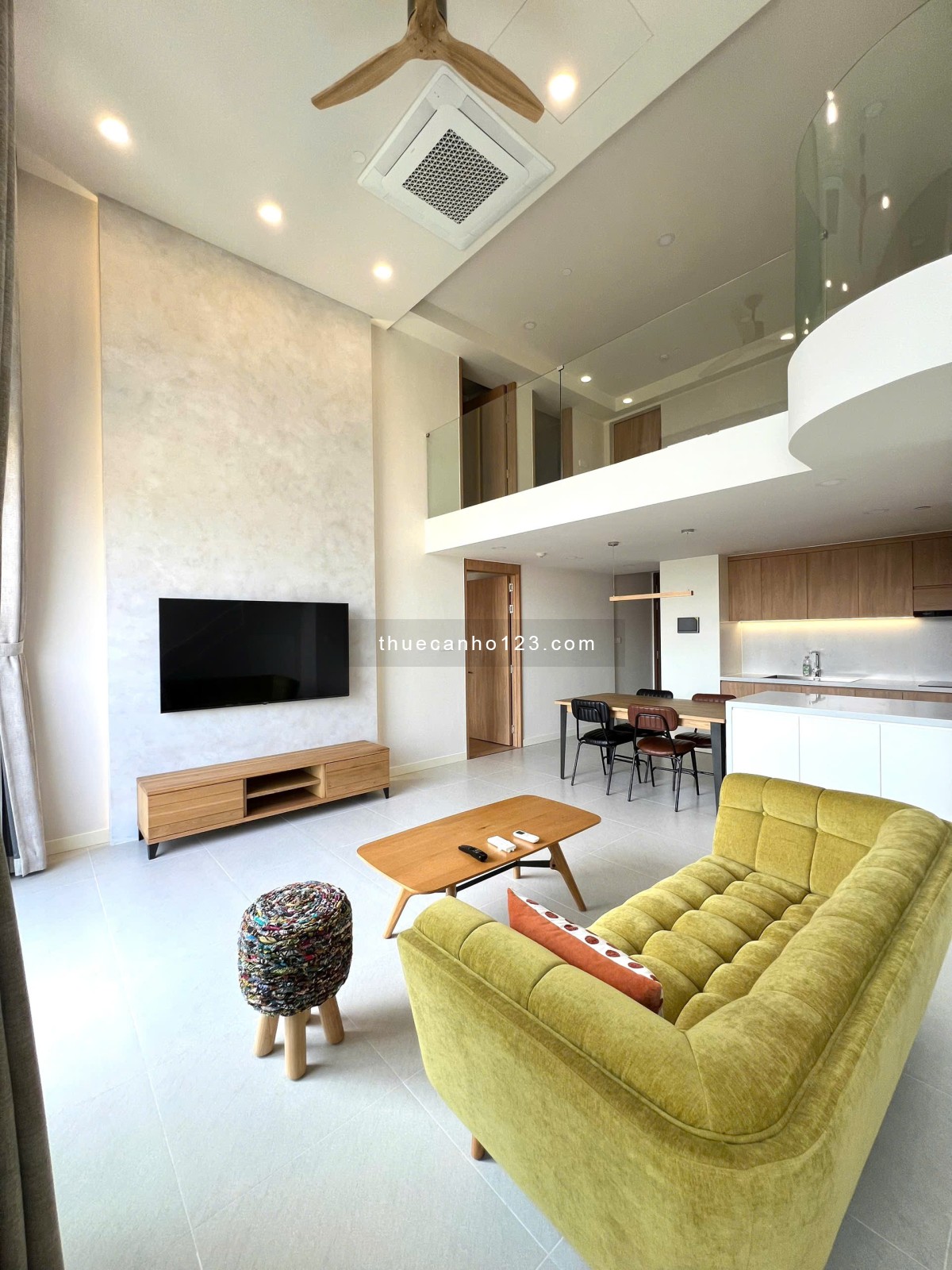 The Galleria: Cho thuê 2PN Loft - Full NT - Trống sẵn cho thuê