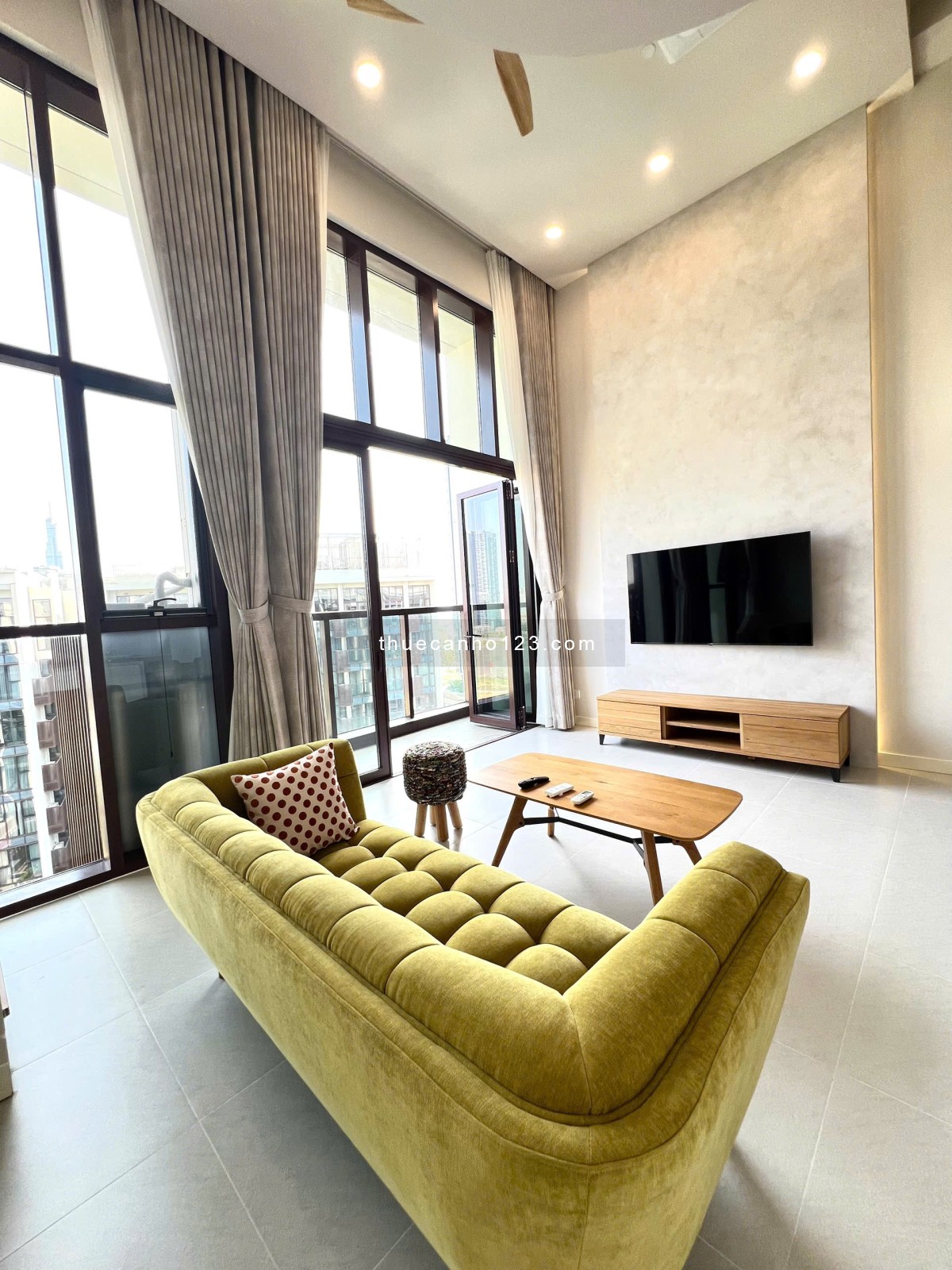 The Galleria: Cho thuê 2PN Loft - Full NT - Trống sẵn cho thuê
