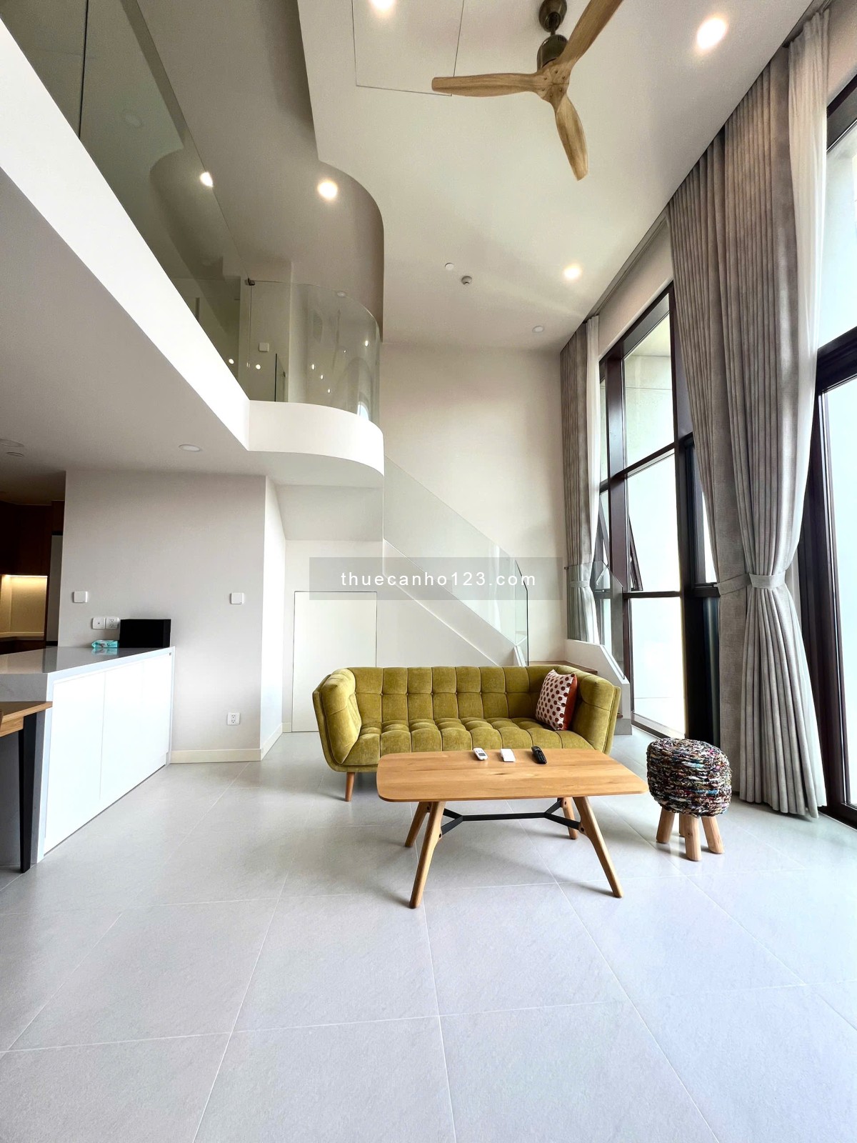 The Galleria: Cho thuê 2PN Loft - Full NT - Trống sẵn cho thuê