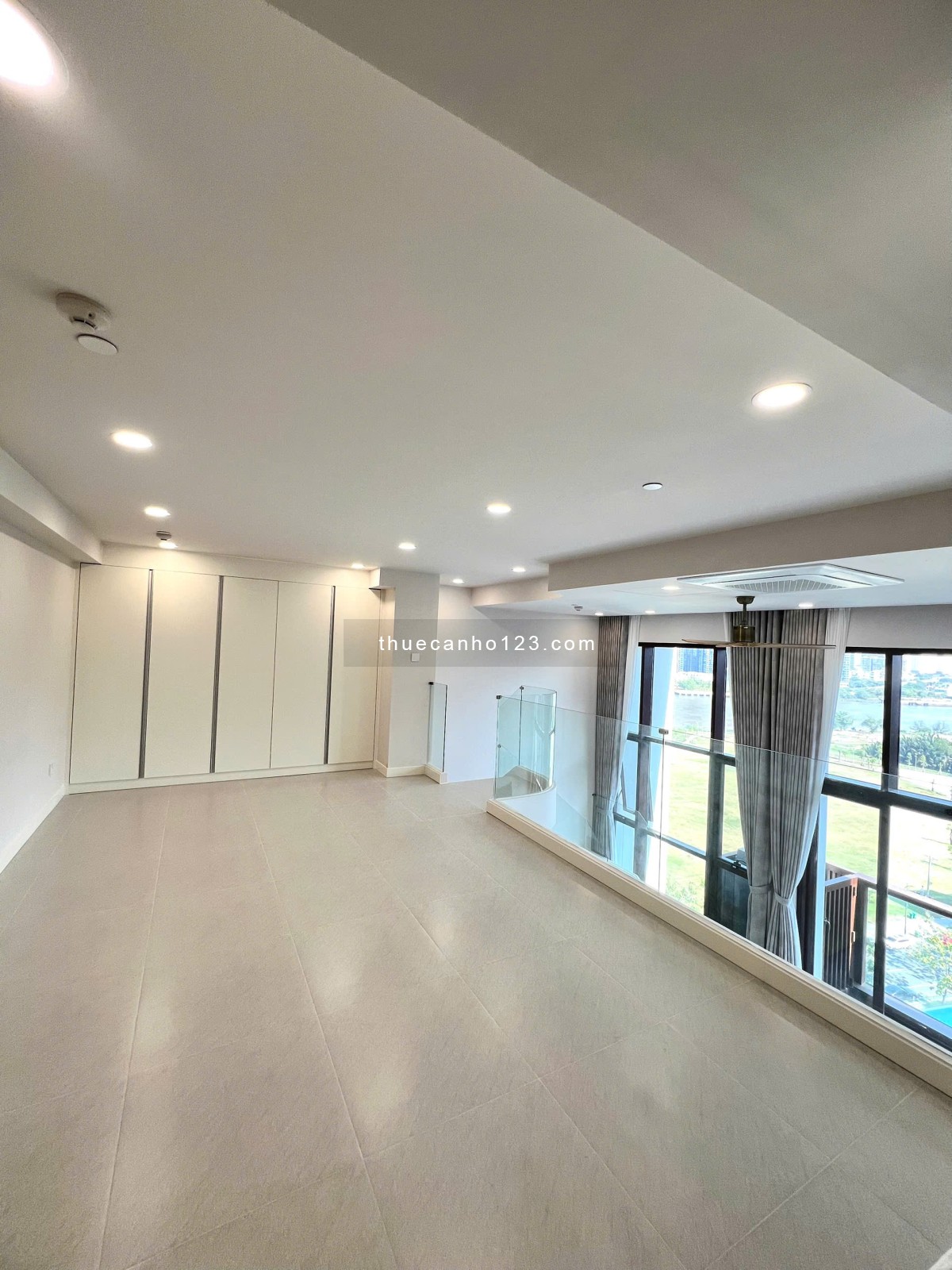 The Galleria: Cho thuê 2PN Loft - Full NT - Trống sẵn cho thuê