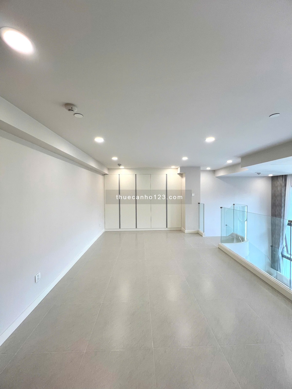 The Galleria: Cho thuê 2PN Loft - Full NT - Trống sẵn cho thuê