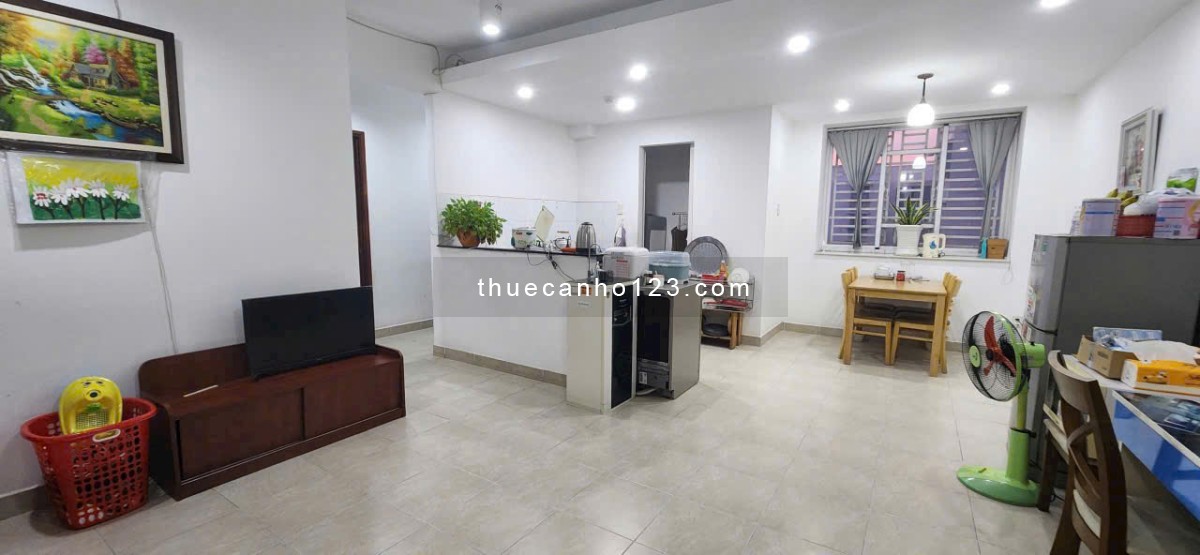 Chung cư Nguyễn Ngọc Phương, P3, BT: 2p ngủ, nhà mới, ban công, 11tr/th