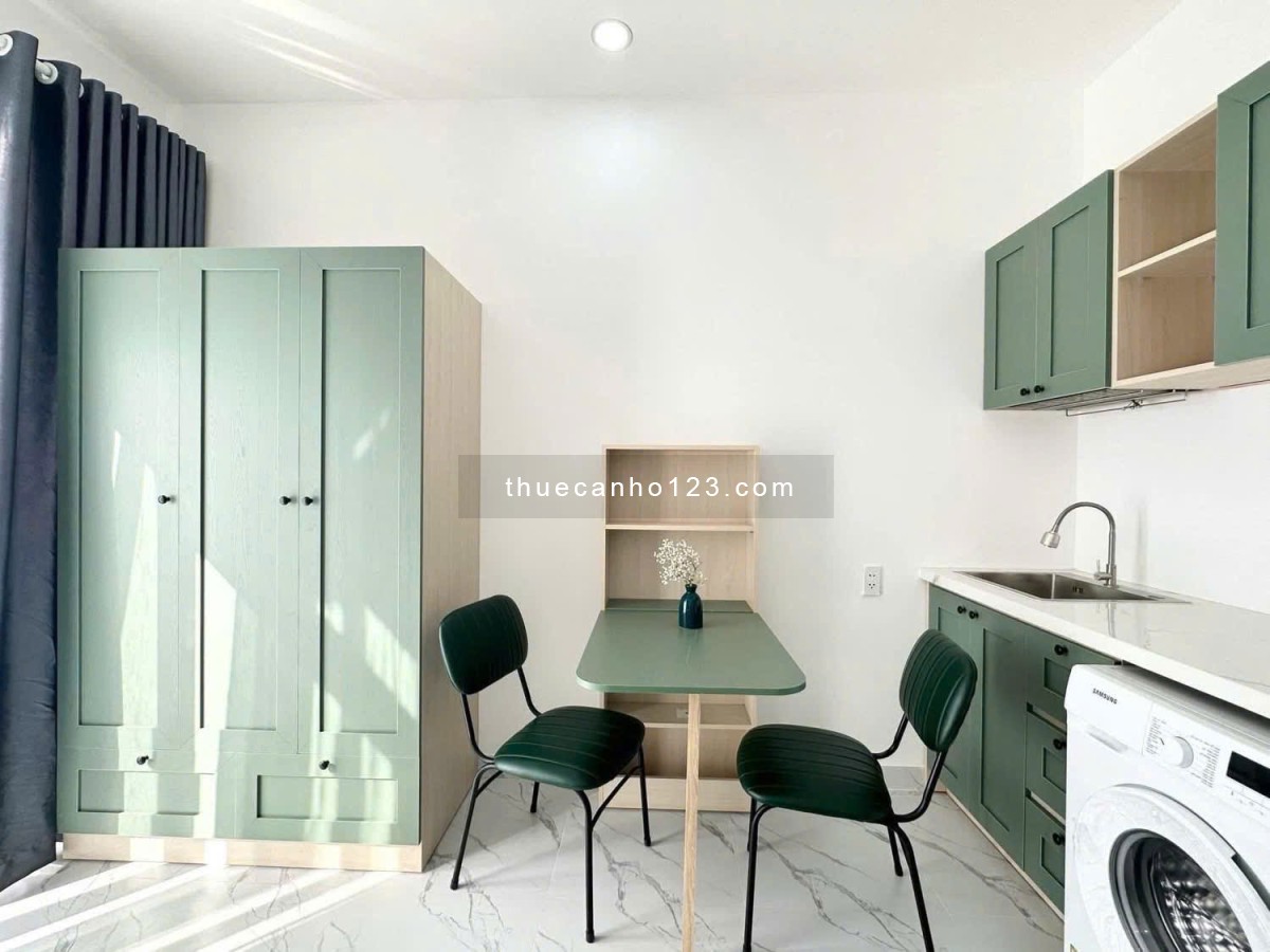 Nhà mới 100% studio bancol - Nội thất mới từ A đến Z, thang máy, bảo vệ - Gần ngã tư Hàng Xanh