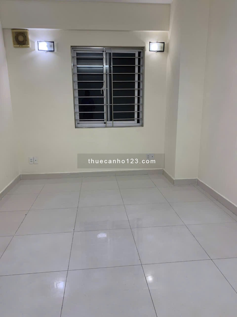 Cho thuê căn hộ Phú Thạnh, DT 60m2, 2PN, giá 7,5tr/tháng.