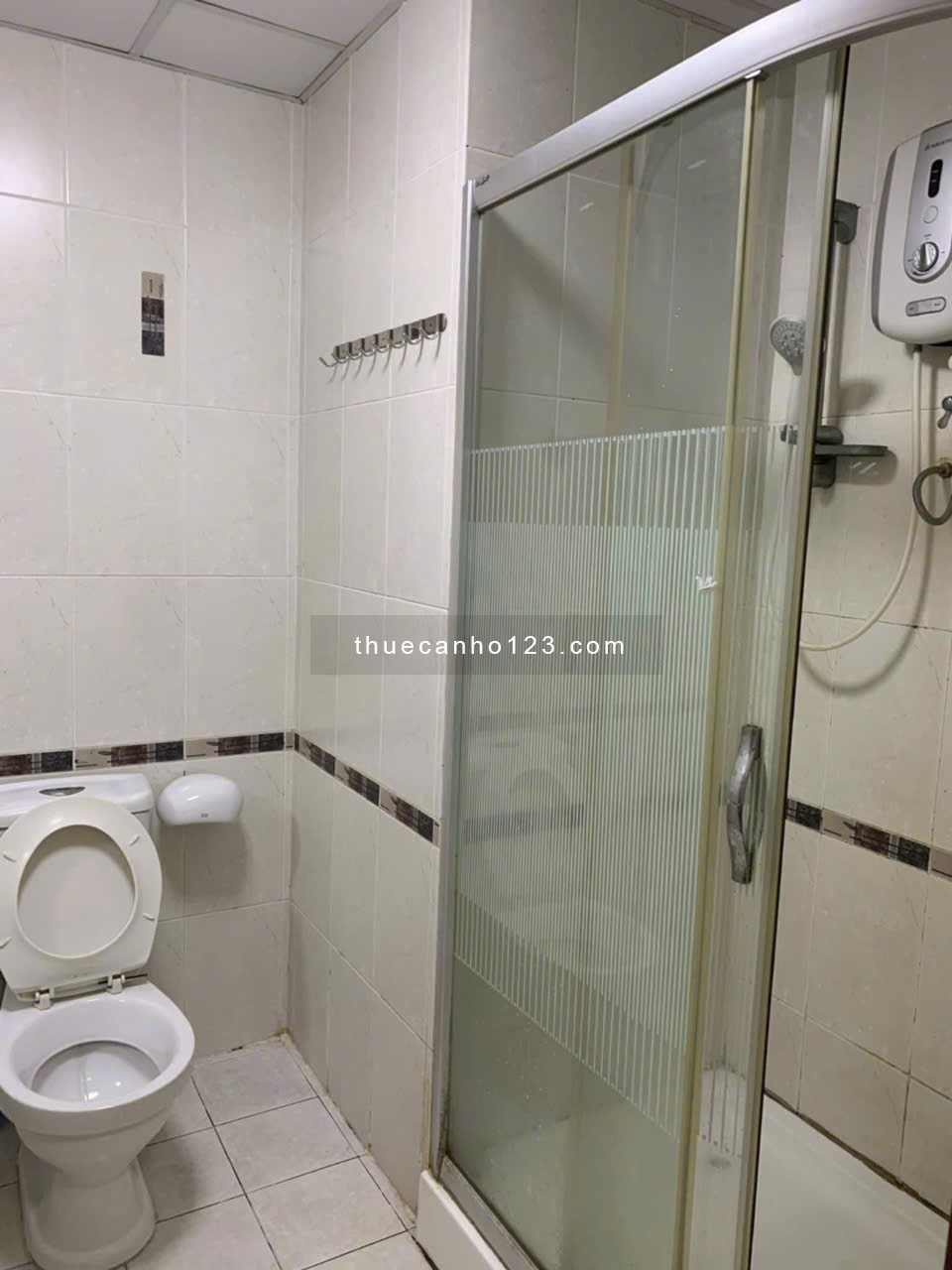Cho thuê căn hộ Phú Thạnh, DT 60m2, 2PN, giá 7,5tr/tháng.