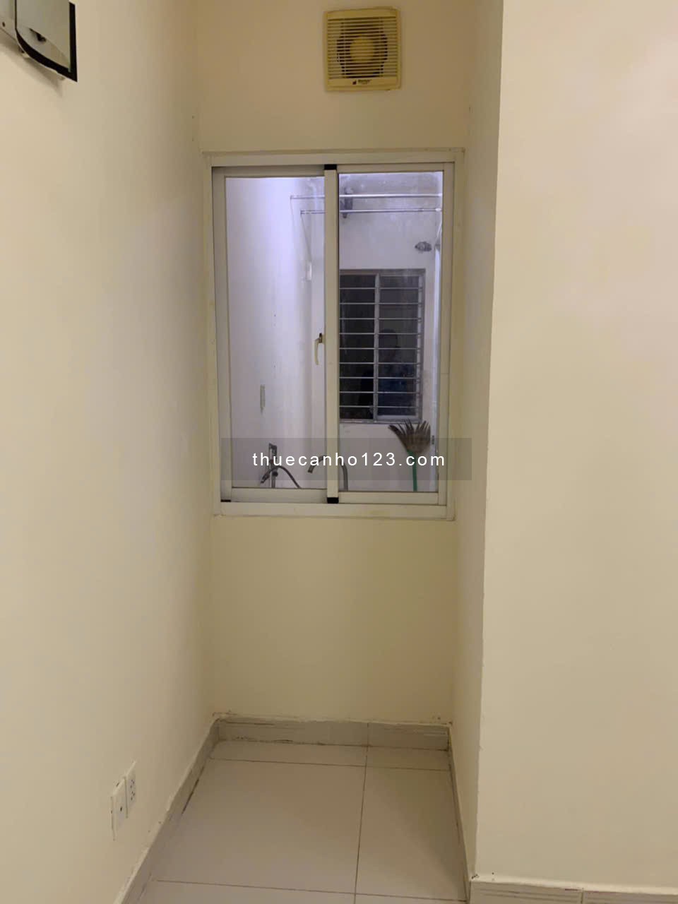 Cho thuê căn hộ Phú Thạnh, DT 60m2, 2PN, giá 7,5tr/tháng.