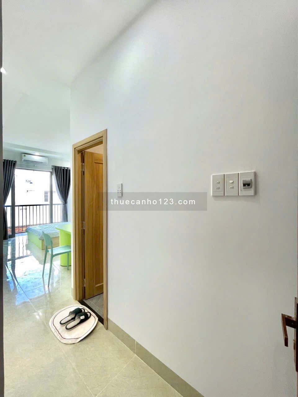 Khách Nhờ Pass phòng ngay khu Phan Xích Long, Nhận phòng đầu tháng 7