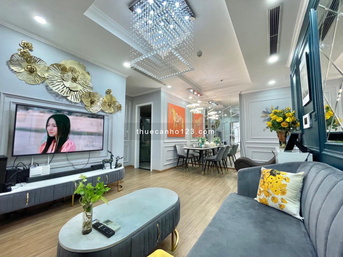 Em có căn hộ 2 phòng ngủ Full đồ Park 10 Times city