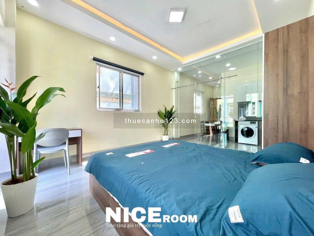 Cho thuê 1 Phòng Ngủ Ban công Vew Landmmark 81