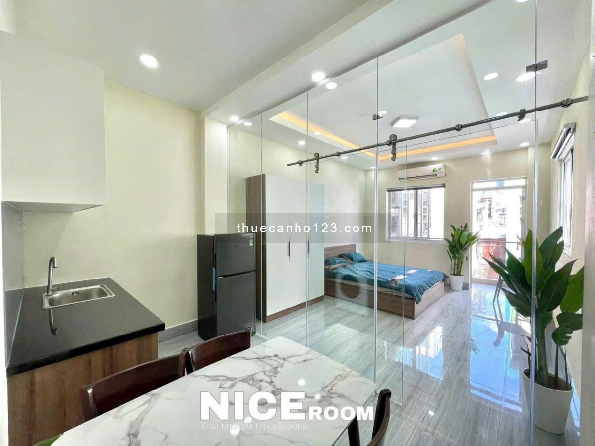 Cho thuê 1 Phòng Ngủ Ban công Vew Landmmark 81