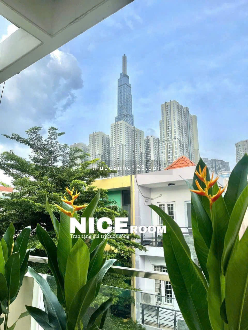 Cho thuê 1 Phòng Ngủ Ban công Vew Landmmark 81