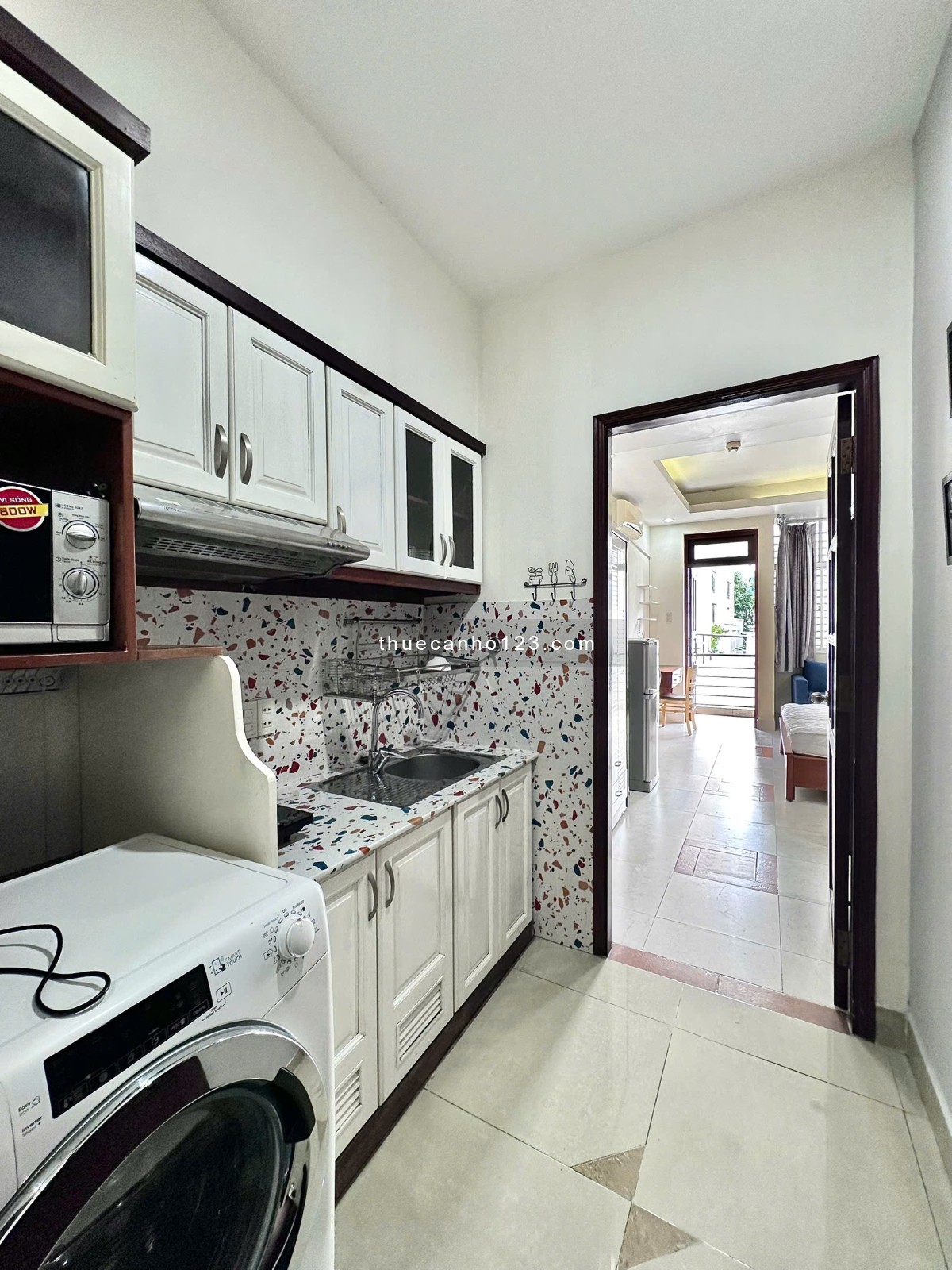 1PN ban công ngay Võ Thị Sáu - Trương Quyền gần CV Lê Văn Tám, nhà thờ Tân Định Quận 3 giáp Quận 1