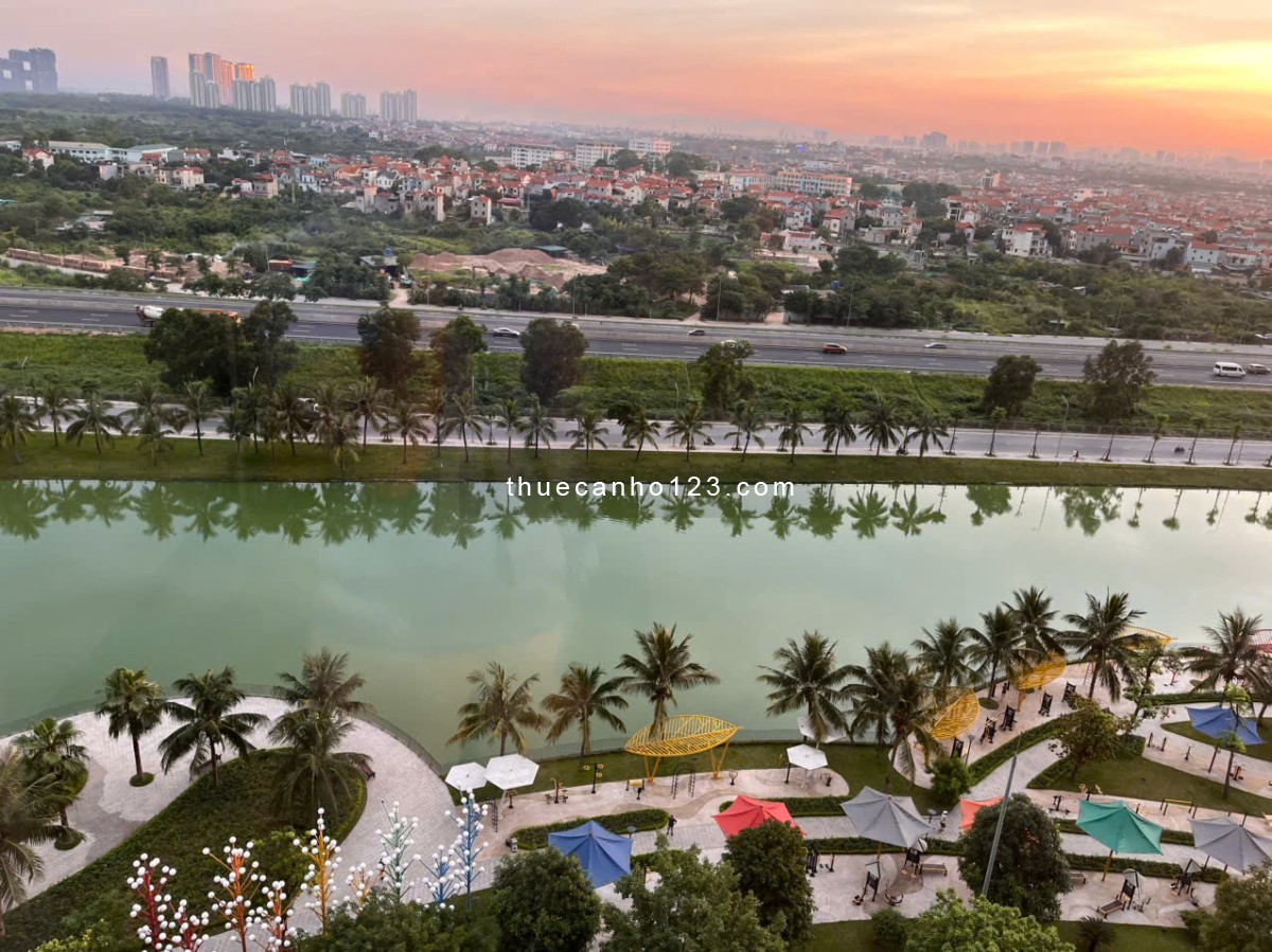 Cho thuê căn góc: 2 ngủ +1+ 2 wc, 62,9m2, đồ cơ bản, Vinhomes Ocean Park