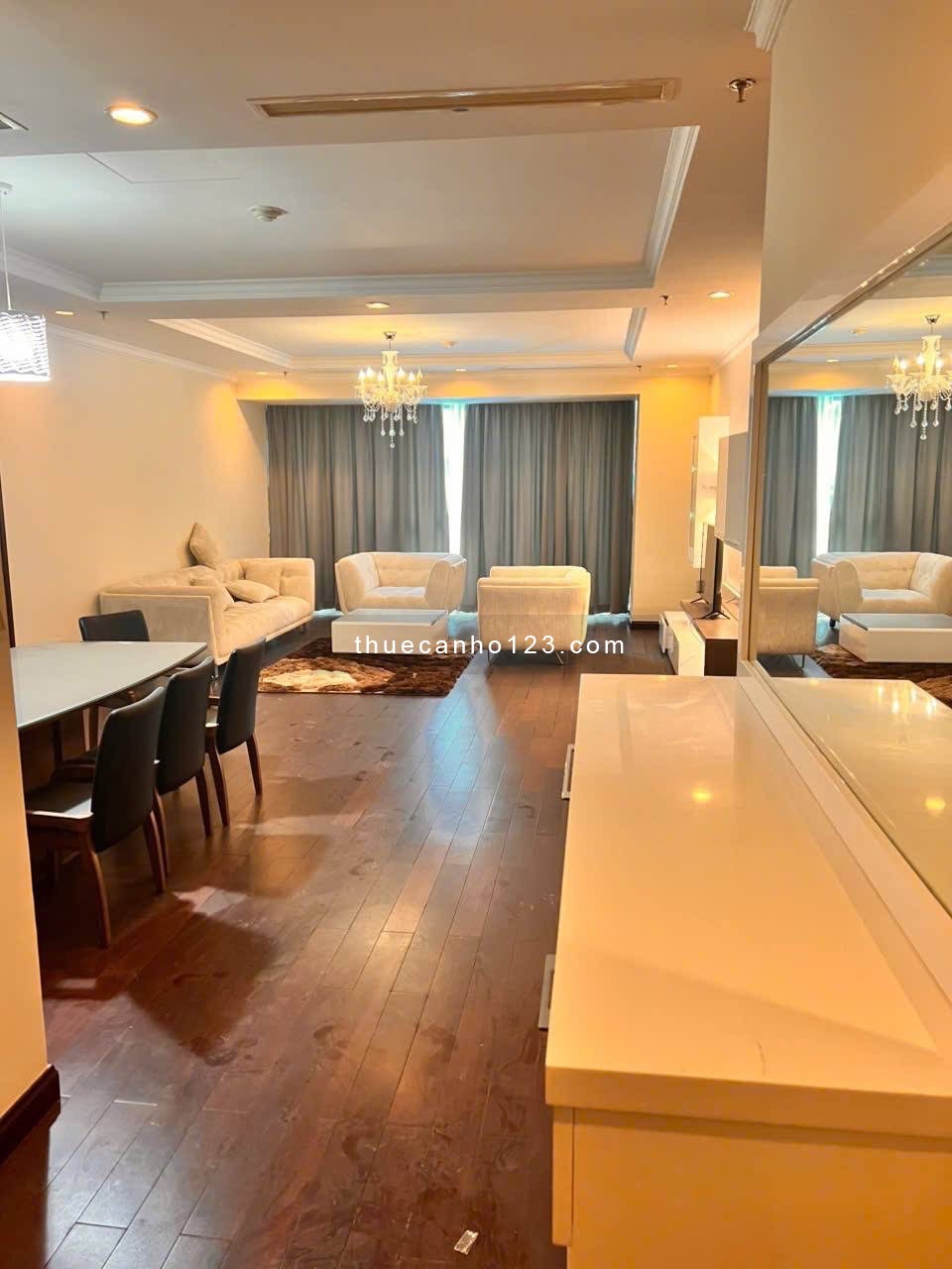 Cho thuê 4 căn hộ Vincom Đồng Khởi – Q.1