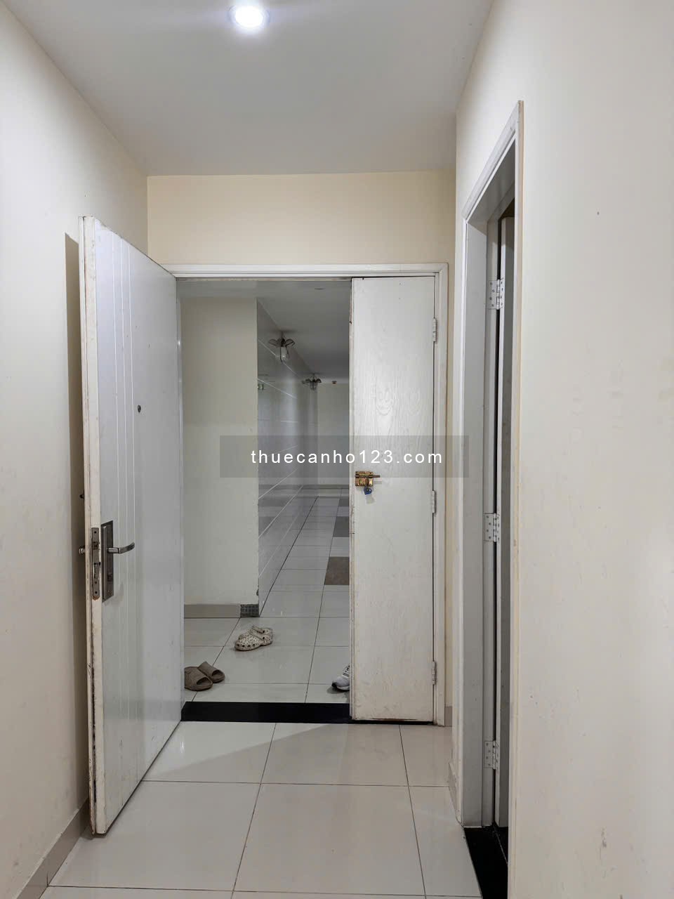 Tôi cần cho thuê CH Terra Rosa 80m2 - 2 PN giá 6,5 tr/th ở KDC 13E Intresco, Bình Chánh