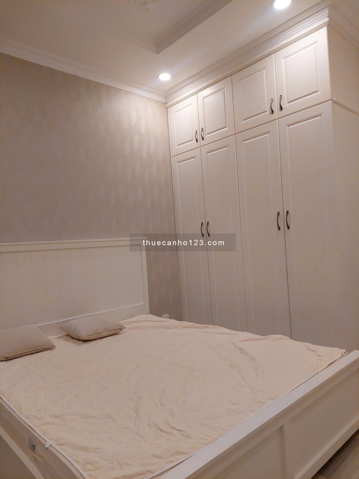 Cho thuê căn hộ đẹp – 2 phòng ngủ – Đầy đủ tiện nghi, an ninh