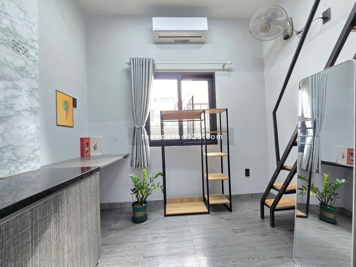 Nhà mới xây 100%, thang máy, gác, khóa vân tay riêng từng phòng, đầy đủ tiện nghi cao cấp