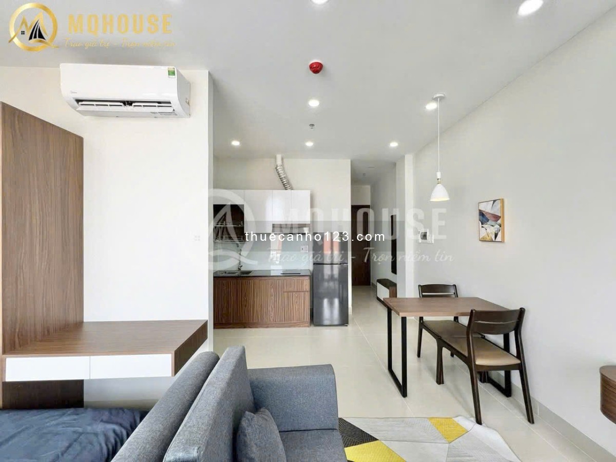 Studio bancol xinh xinh - Nhà mới, thang máy, tiện nghi hết nấc - Gần Điện Biên Phủ