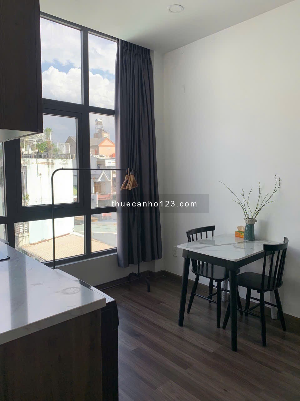 CĂN HỘ 1 PHÒNG NGỦ tách BẾP – 50m² Gần sân bay TSN