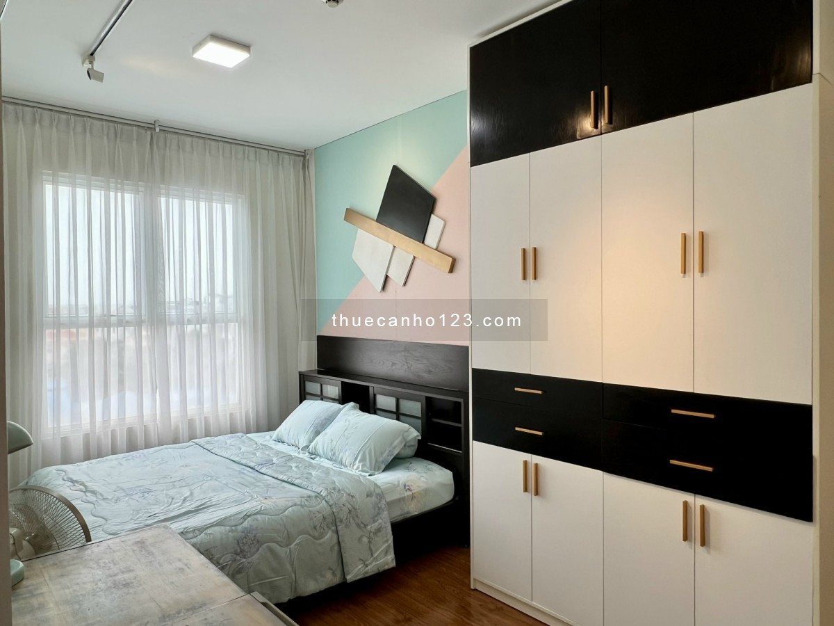 Cho Thuê Căn Hộ 2 - 3 Phòng Ngủ Chung Cư CARILLON Hoàng Hoa Thám/ 0906.887.586 Quân