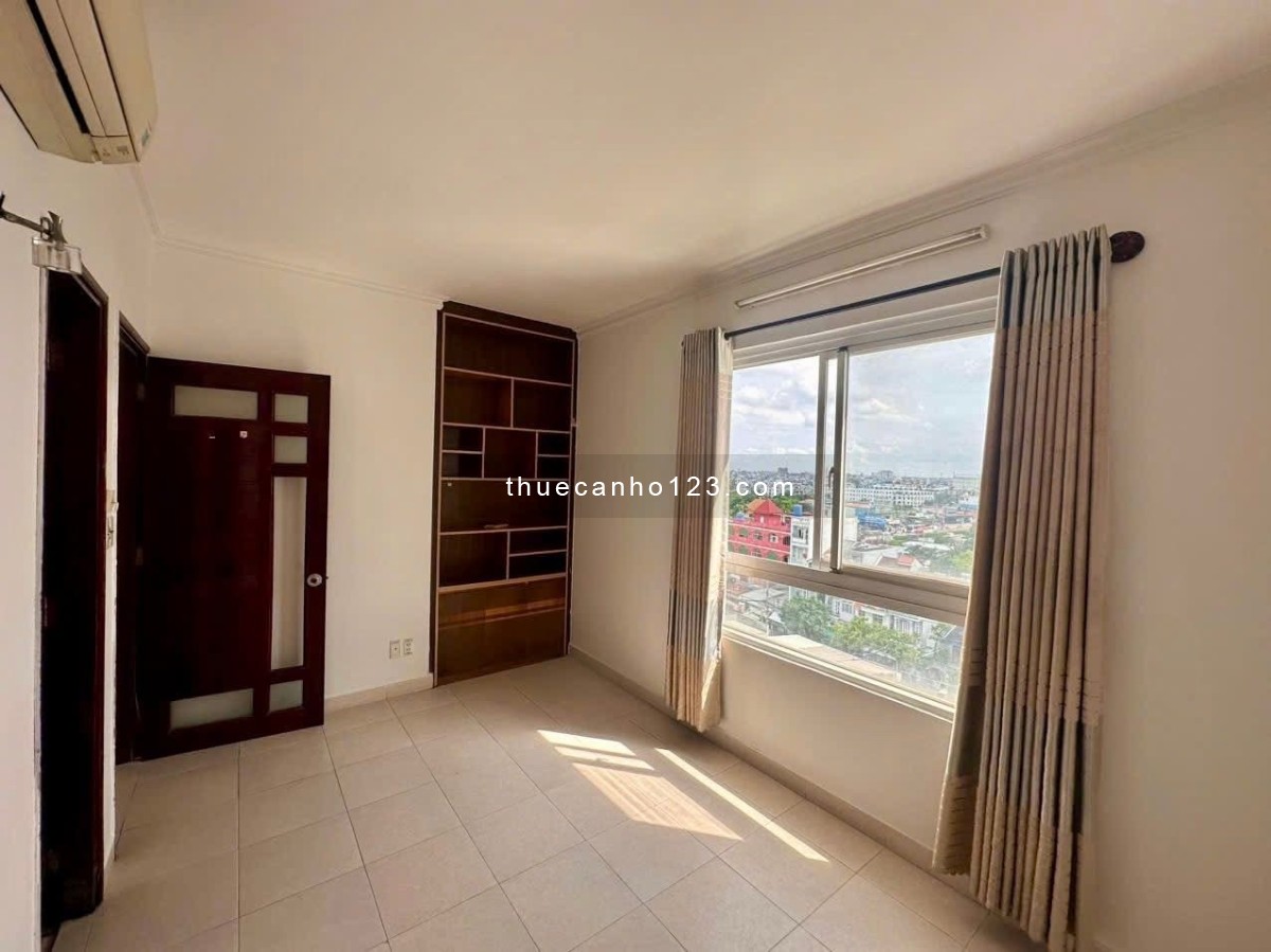 Chung cư Âu Cơ Tower, Âu Cơ, TP: 95m2, 3p ngủ rộng, ban công, 11tr