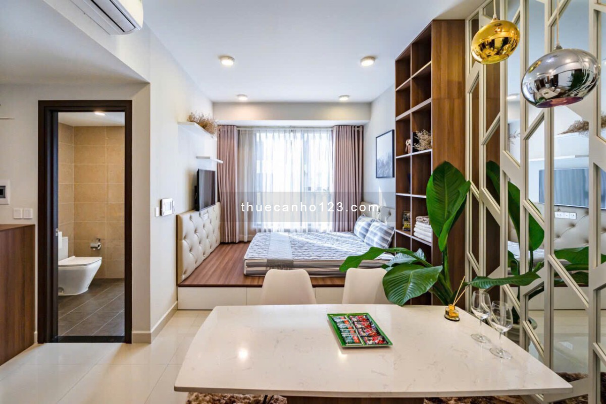 Cho Thuê ở liền căn hộ Studio The Tresor Quận 4