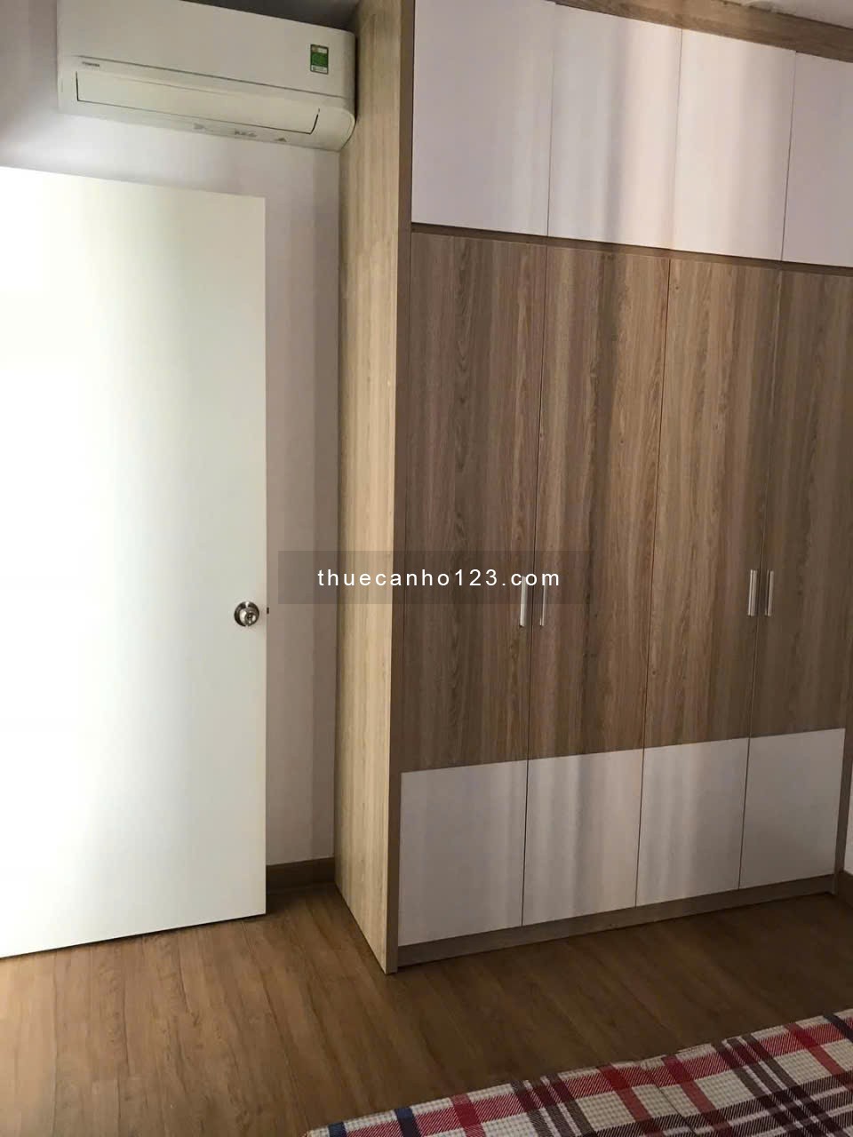 Chung cư Central Garden, Võ Văn Kiệt, Q1: 110m2, 3p ngủ, 2wc, 15tr