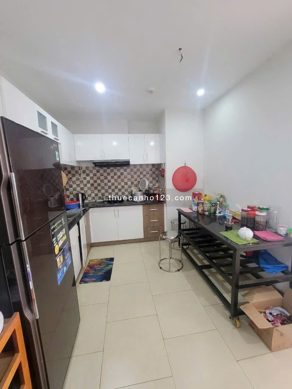 Chung cư Hoa Sen, Lạc Long Quân, Q11: 80m2, 2p ngủ, NT, 10tr/th