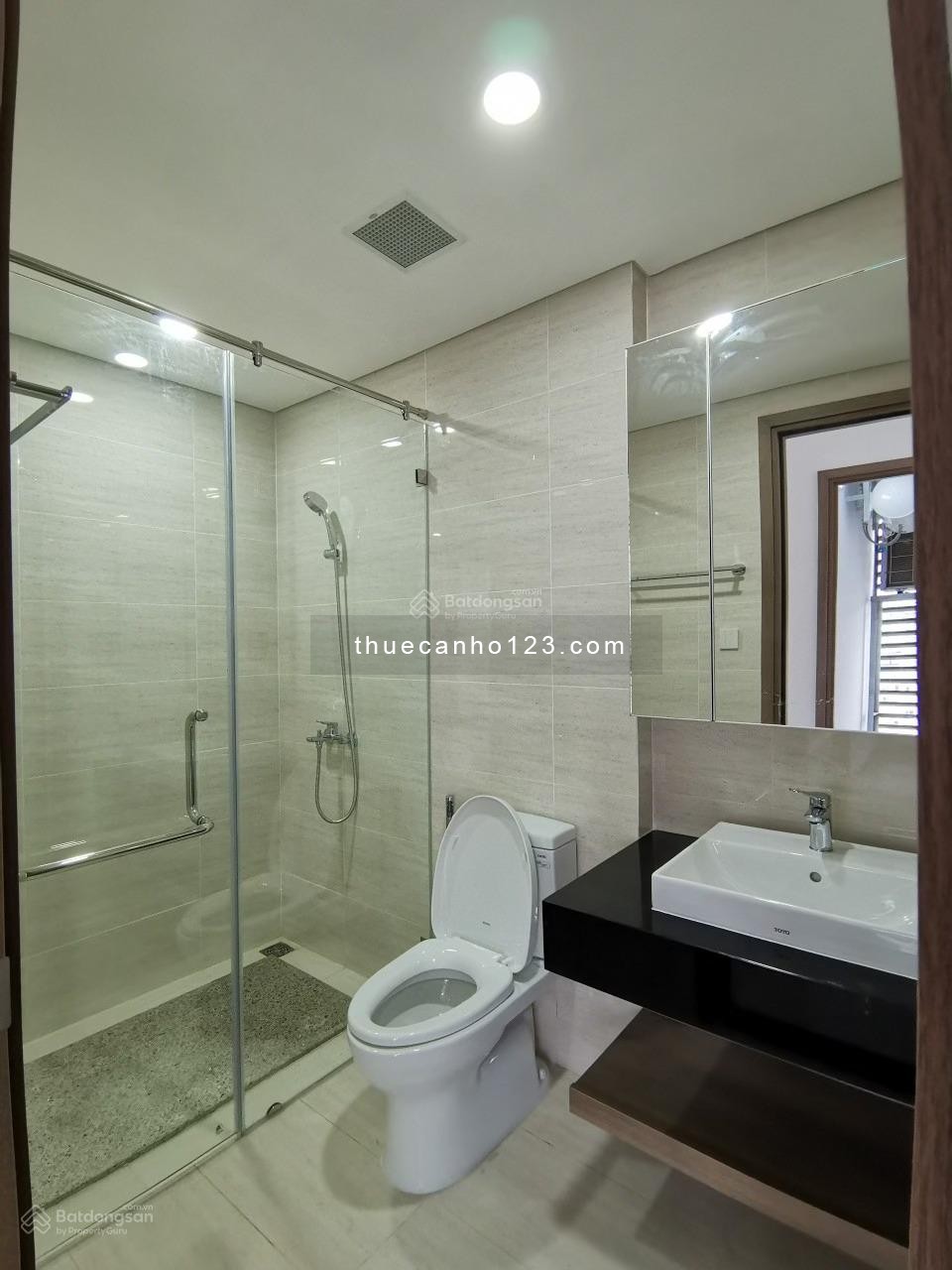 Cho thuê căn hộ Opal Saigon Pearl, 3 phòng ngủ, lầu cao view sông tuyệt đẹp giá 32 triệu/tháng