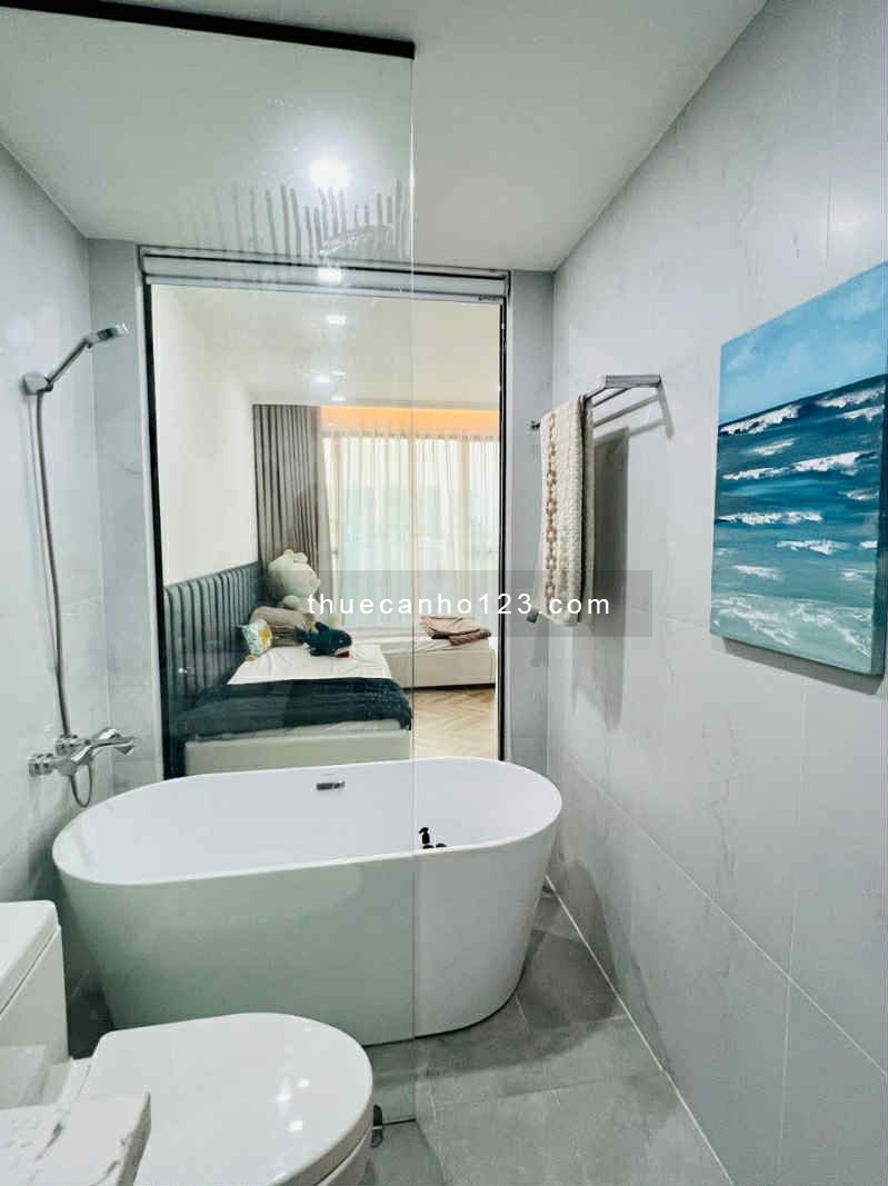 Feliz En Vista - Cho thuê 2PN tầng sân vườn, nội thất cao cấp