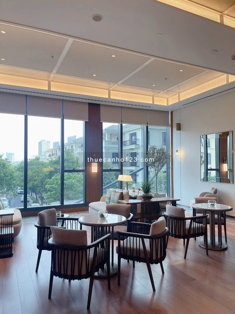 Cho thuê giá siêu hời, Tòa SEA, Grand Marina Saigon, 2PN, 2WC, 82m2, 60 triệu VND, View bao đẹp !
