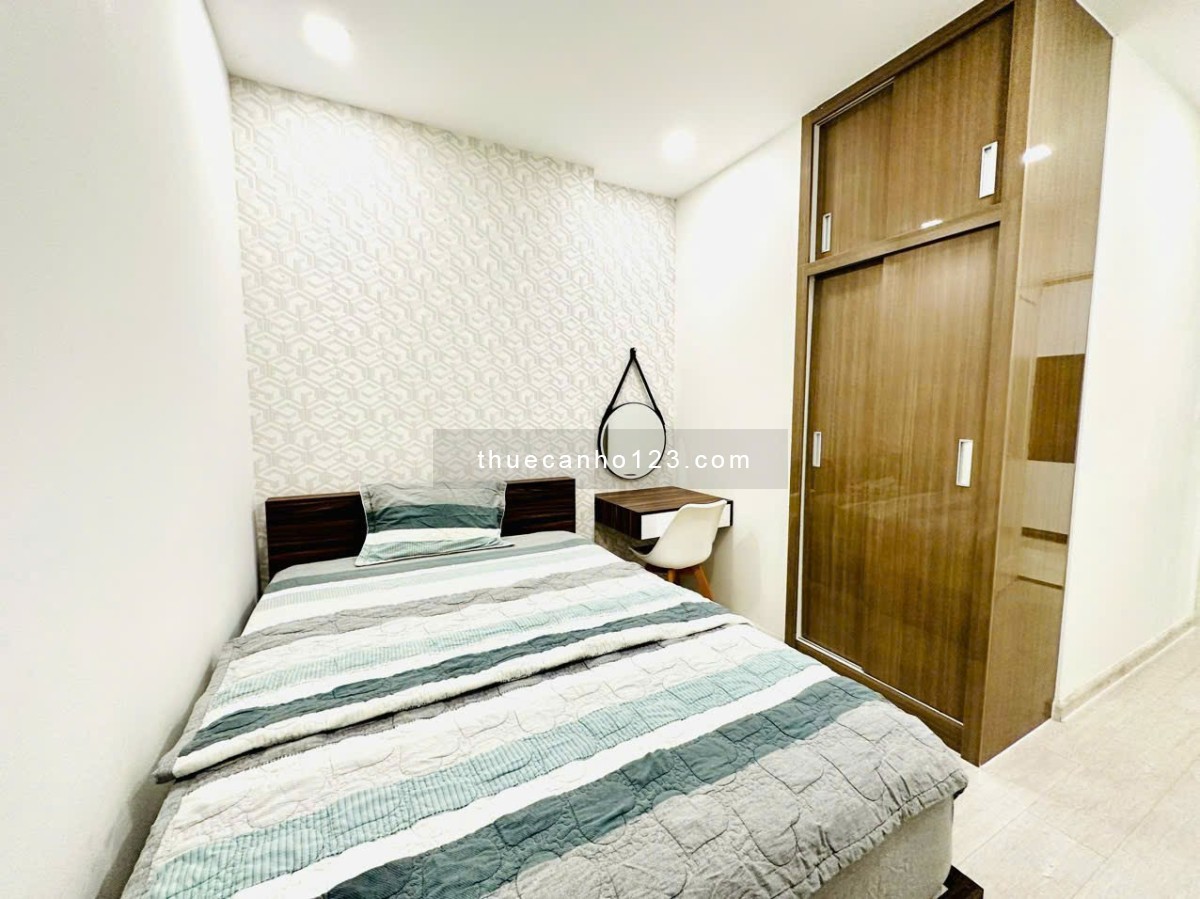 Cho thuê căn hộ 2PN, 2WC, 24 triệu, 70m2 tại Vinhomes Golden River Ba Son, Q1, HCM